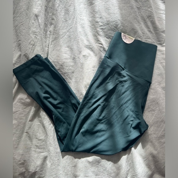 Workout Aerie Set - Picture 5 of 7